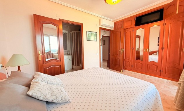 Venta - Apartamento / piso -
Benidorm - Poniente