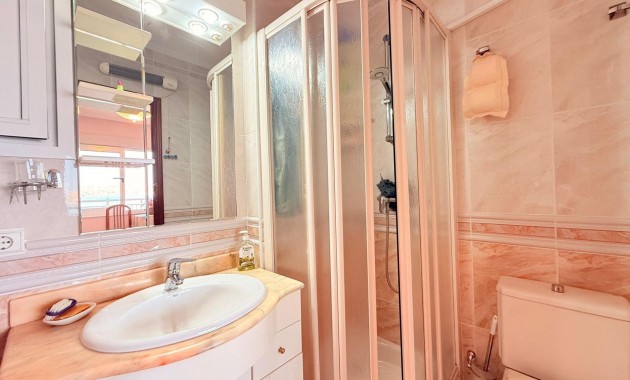 Venta - Apartamento / piso -
Benidorm - Poniente