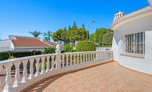 Venta - Villa -
Rojales - Centro de la Ciudad Quesada