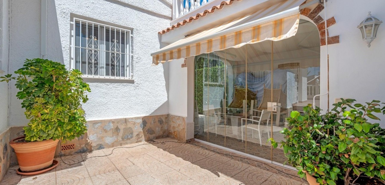 Venta - Villa -
Rojales - Centro de la Ciudad Quesada