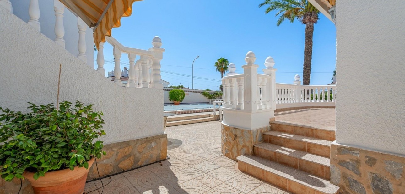 Venta - Villa -
Rojales - Centro de la Ciudad Quesada