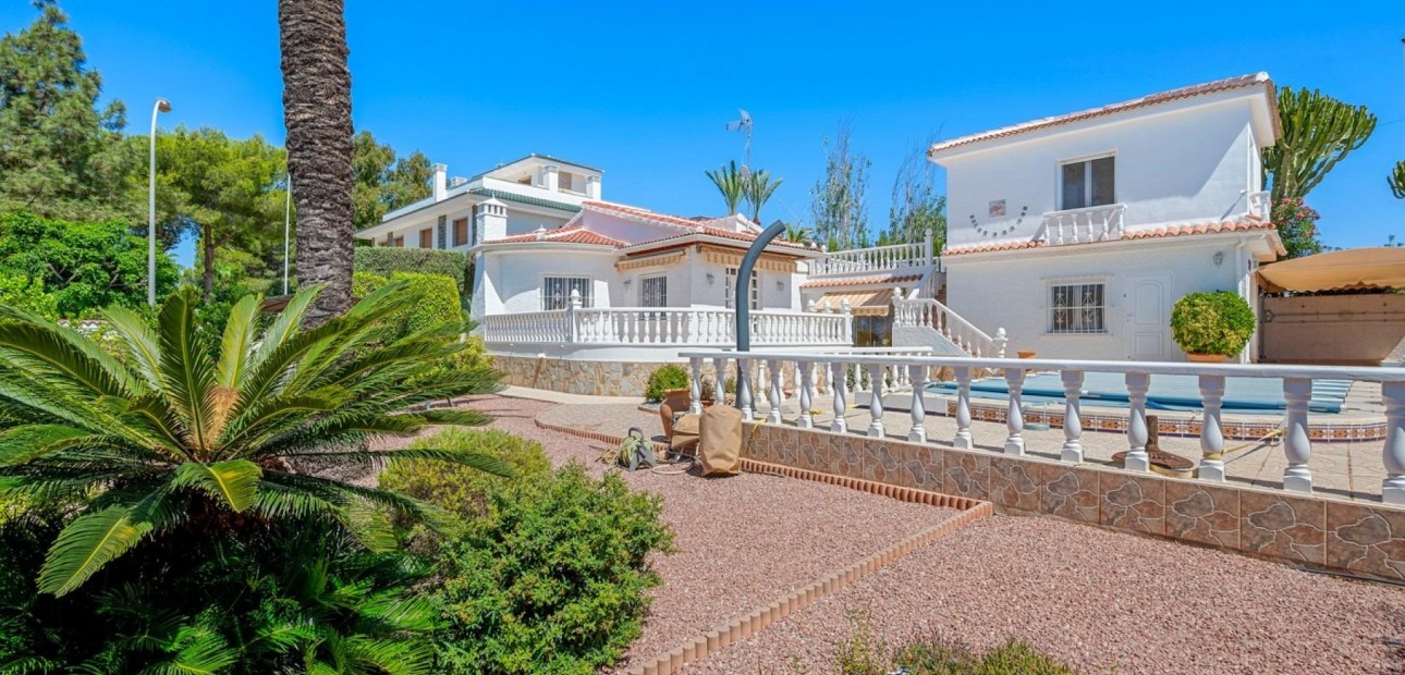 Venta - Villa -
Rojales - Centro de la Ciudad Quesada