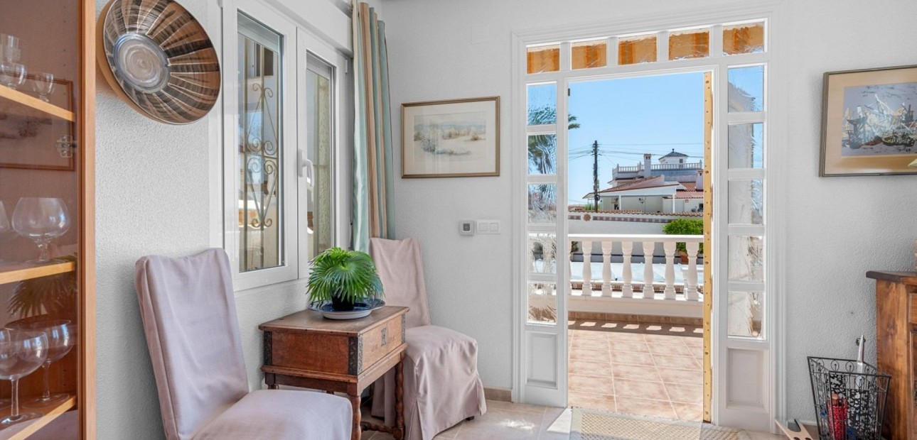 Venta - Villa -
Rojales - Centro de la Ciudad Quesada