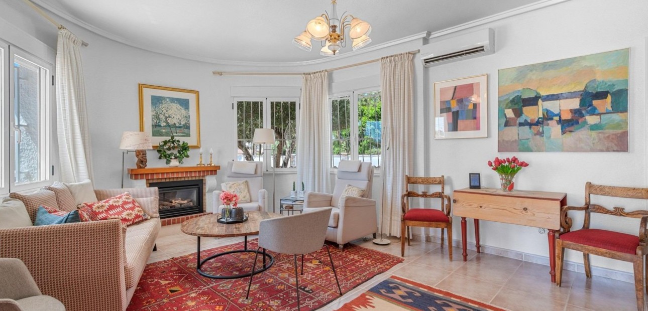 Venta - Villa -
Rojales - Centro de la Ciudad Quesada