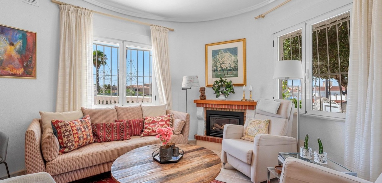 Venta - Villa -
Rojales - Centro de la Ciudad Quesada