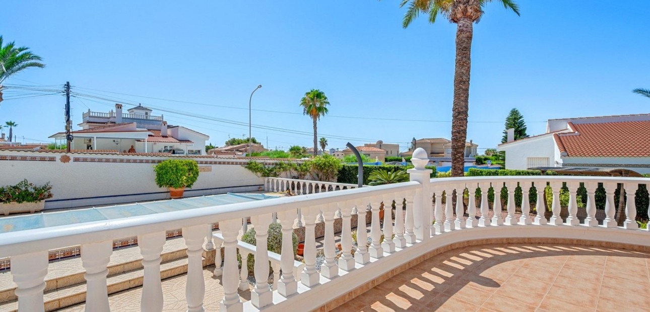 Venta - Villa -
Rojales - Centro de la Ciudad Quesada