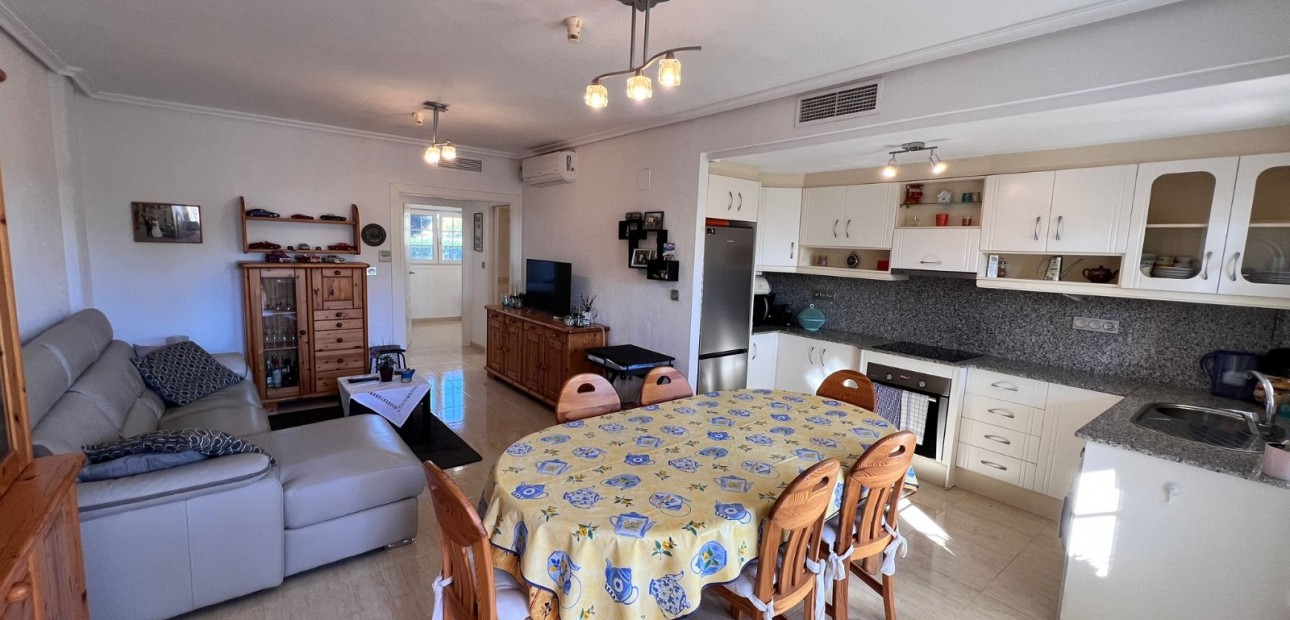 Venta - Apartment flat -
Guardamar del Segura - EL RASO