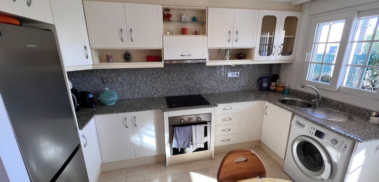 Venta - Apartment flat -
Guardamar del Segura - EL RASO