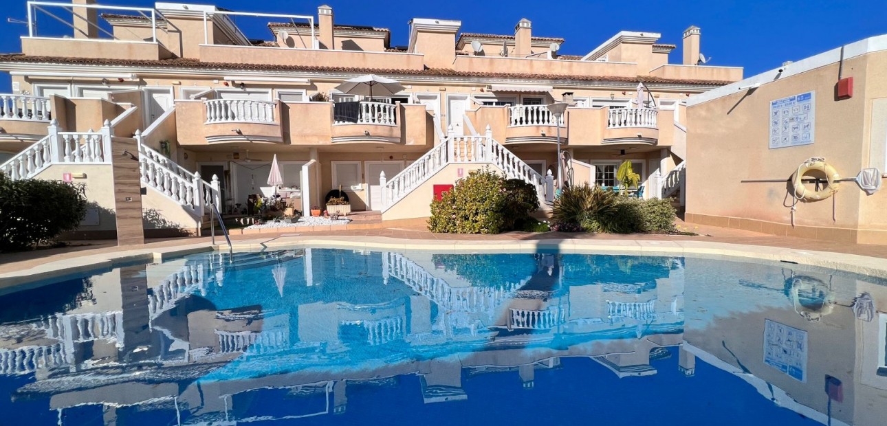 Venta - Apartment flat -
Guardamar del Segura - EL RASO