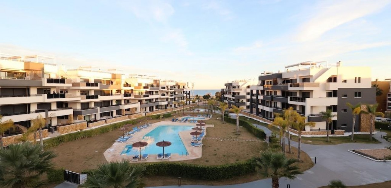 Venta - Apartamento / piso -
Orihuela Costa - Punta Prima