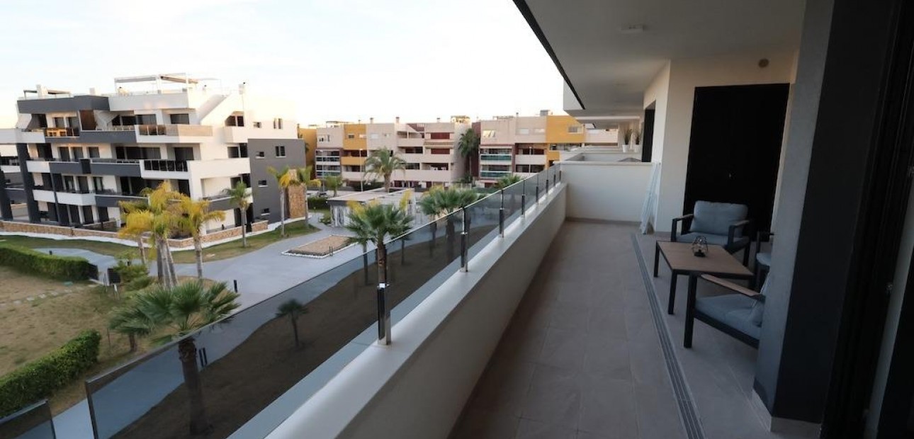 Venta - Apartamento / piso -
Orihuela Costa - Punta Prima