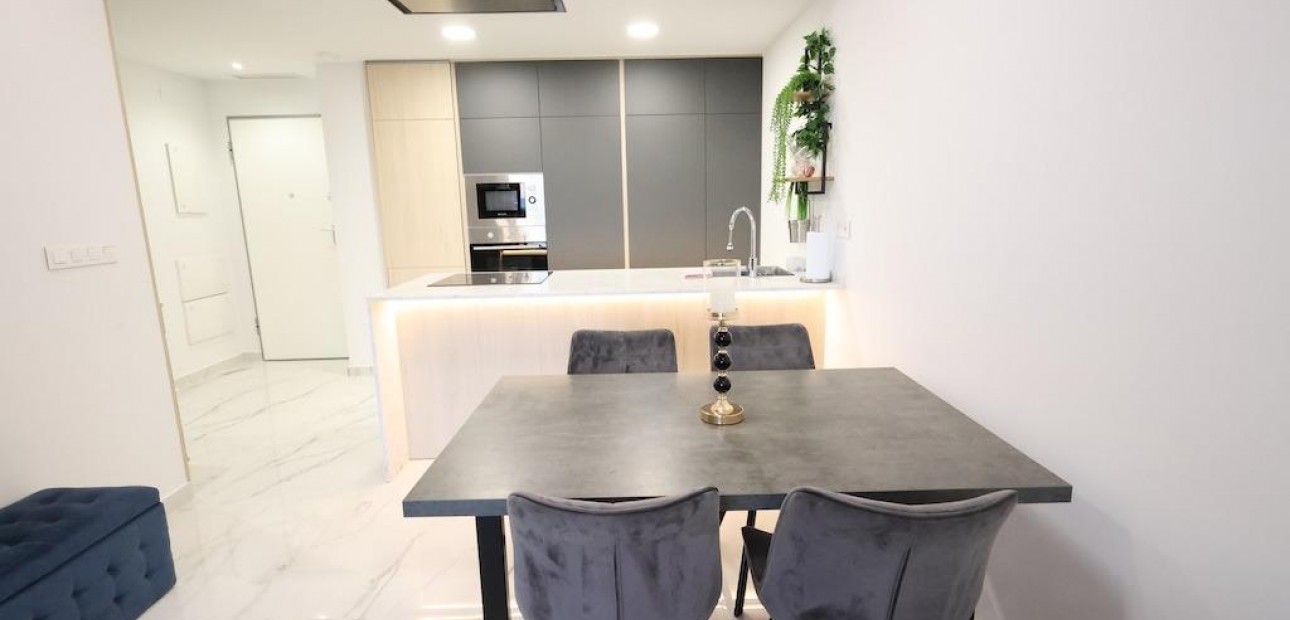 Venta - Apartamento / piso -
Orihuela Costa - Punta Prima