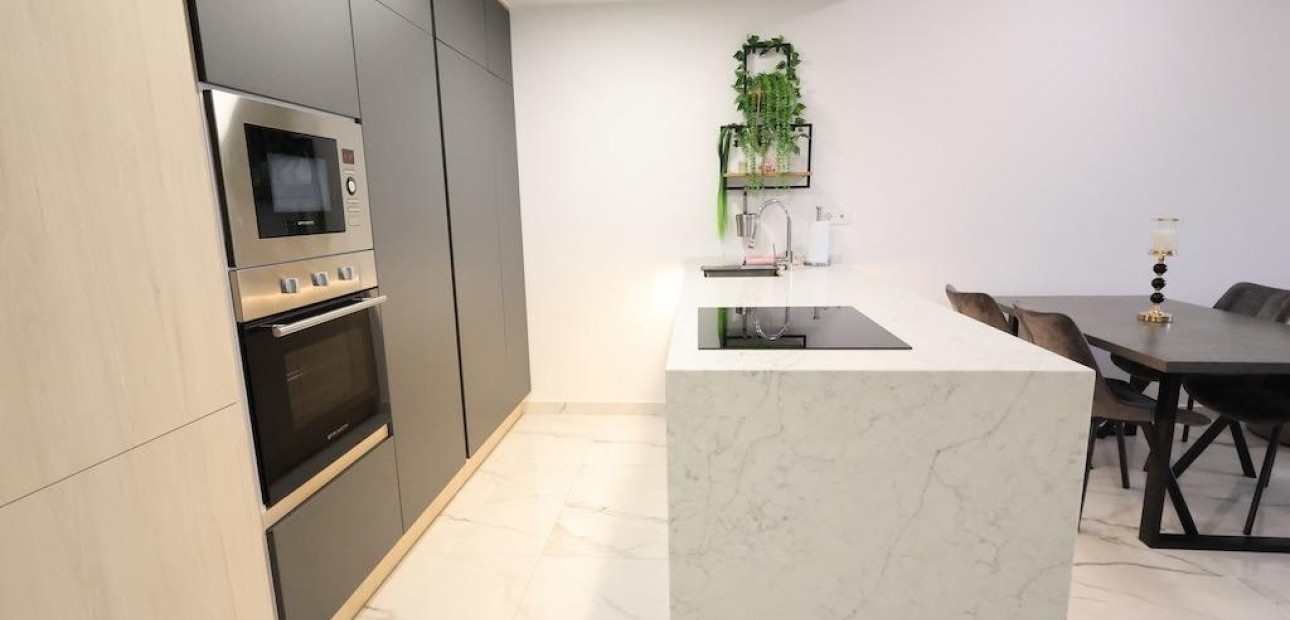 Venta - Apartamento / piso -
Orihuela Costa - Punta Prima