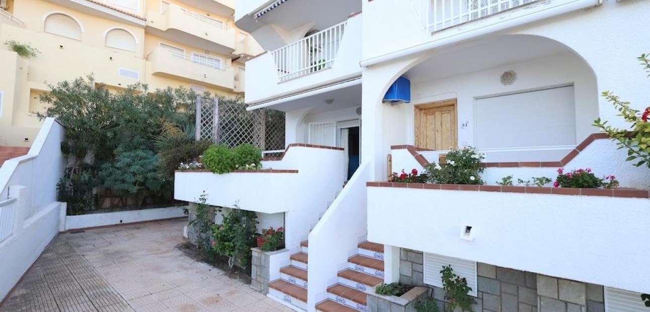 Venta - Bungalow -
Orihuela Costa - Campoamor