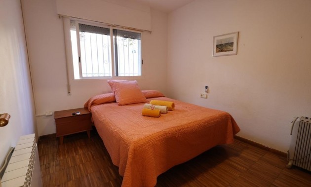 Venta - Bungalow -
Orihuela Costa - Campoamor