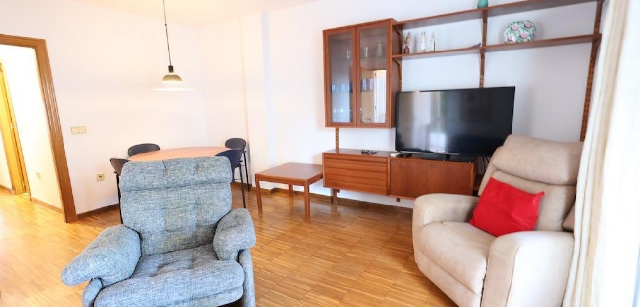 Venta - Bungalow -
Orihuela Costa - Campoamor