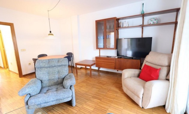 Venta - Bungalow -
Orihuela Costa - Campoamor