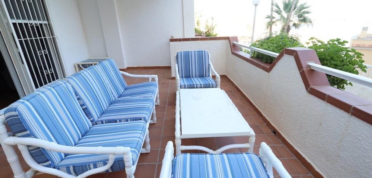 Venta - Bungalow -
Orihuela Costa - Campoamor