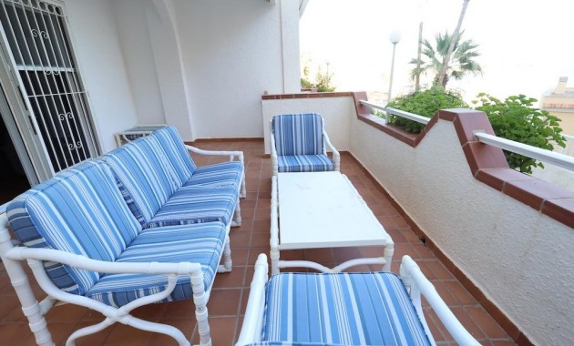 Venta - Bungalow -
Orihuela Costa - Campoamor