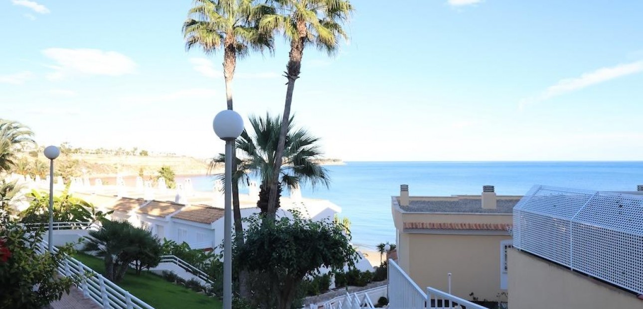 Venta - Bungalow -
Orihuela Costa - Campoamor