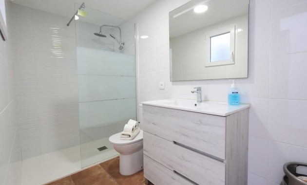 Venta - Bungalow -
Orihuela Costa - Campoamor