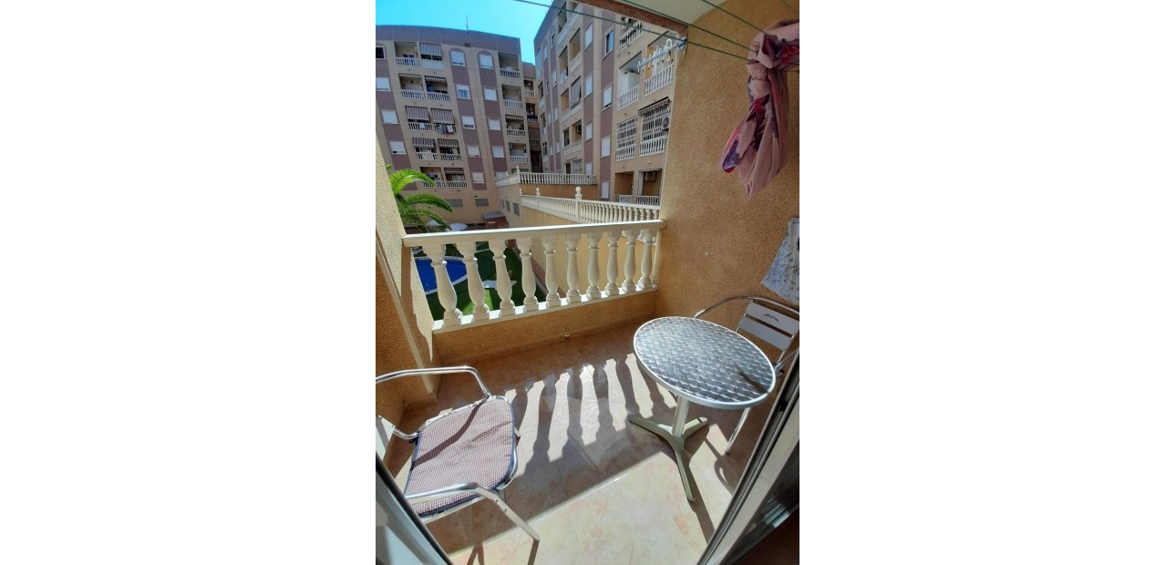 Venta - Apartamento / piso -
Torrevieja - Centro