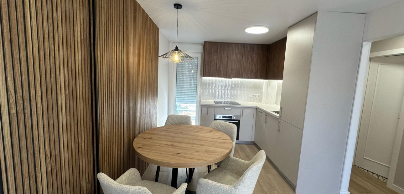 Venta - Bungalow -
Torrevieja - Centro