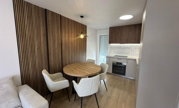 Venta - Bungalow -
Torrevieja - Centro