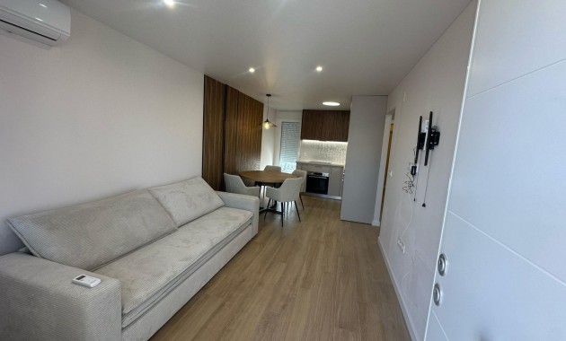 Venta - Bungalow -
Torrevieja - Centro