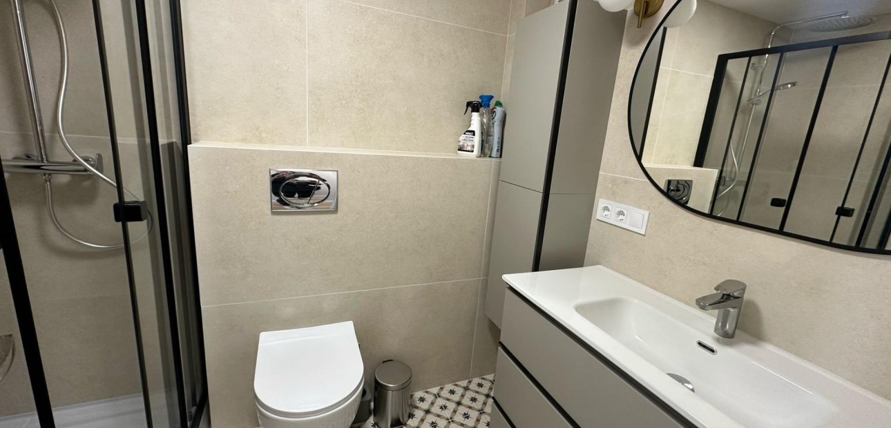 Venta - Bungalow -
Torrevieja - Centro