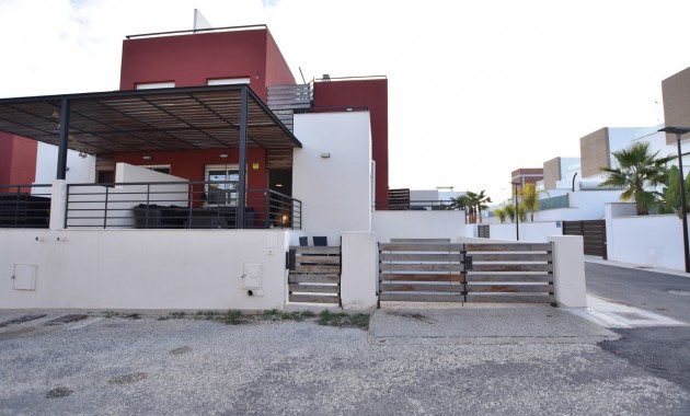 Venta - Detached Villa -
Algorfa - La Finca Golf Resort