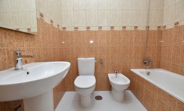 Venta - Adosado -
Torrevieja - Lago Jardin