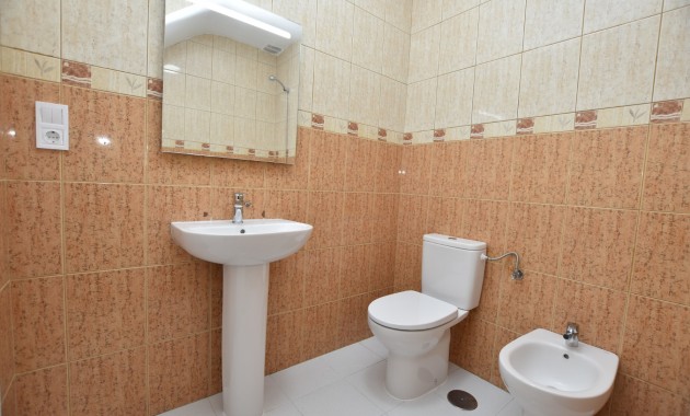 Venta - Adosado -
Torrevieja - Lago Jardin