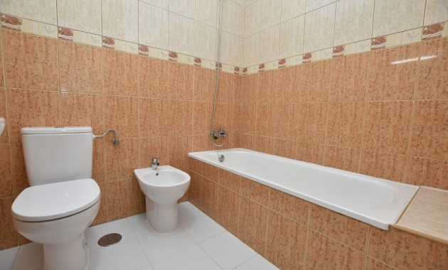 Venta - Adosado -
Torrevieja - Lago Jardin