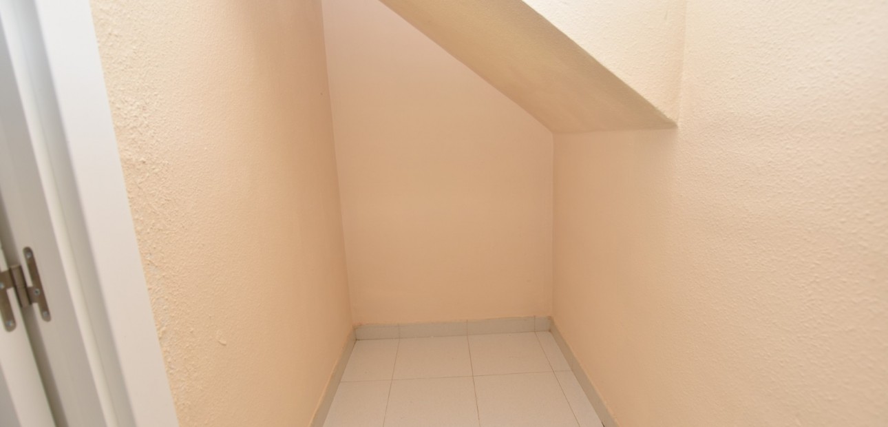 Venta - Adosado -
Torrevieja - Lago Jardin