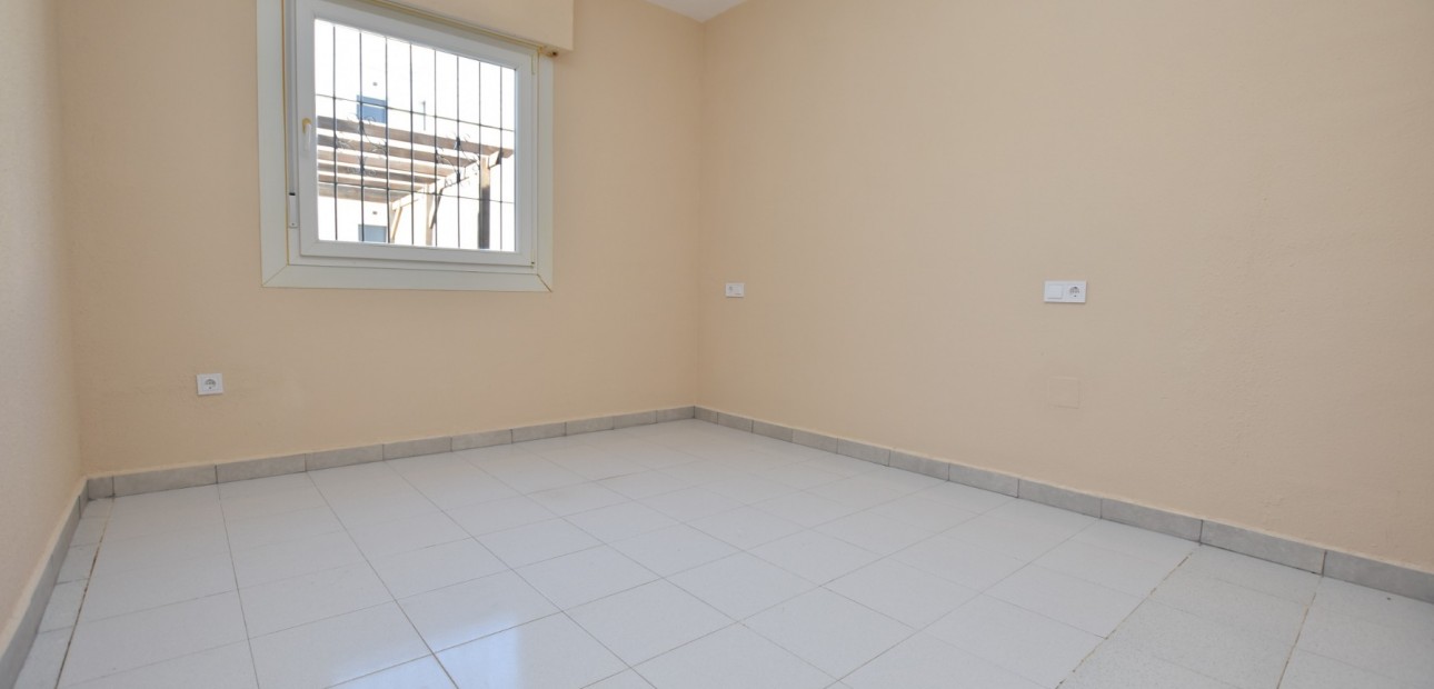 Venta - Adosado -
Torrevieja - Lago Jardin