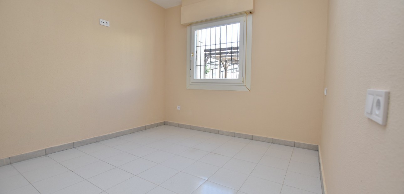 Venta - Adosado -
Torrevieja - Lago Jardin