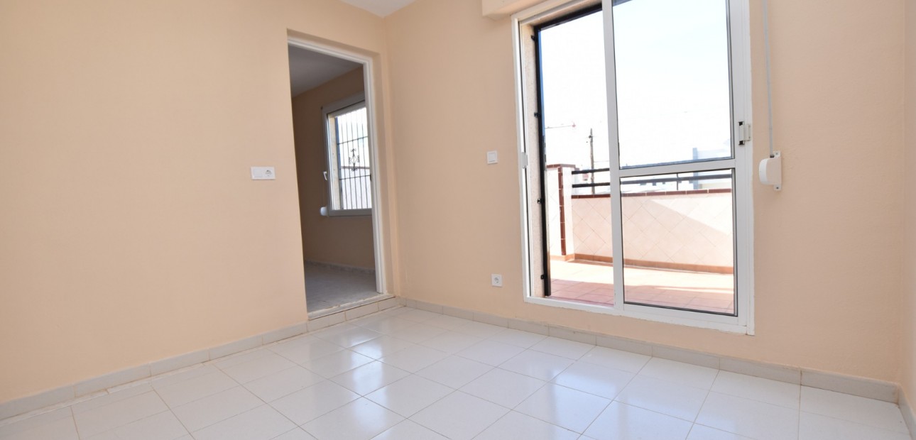 Venta - Adosado -
Torrevieja - Lago Jardin