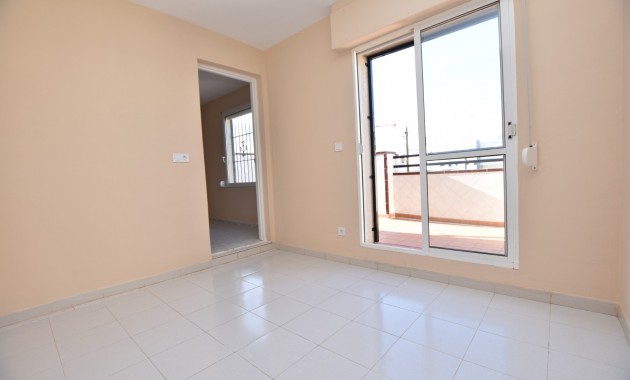 Venta - Adosado -
Torrevieja - Lago Jardin