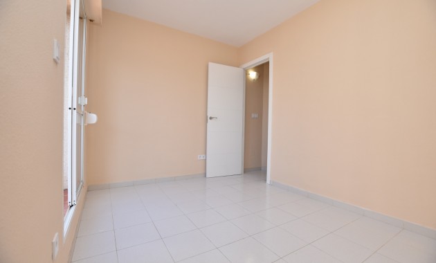 Venta - Adosado -
Torrevieja - Lago Jardin