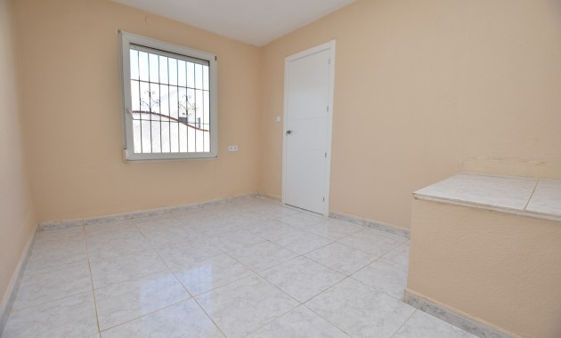 Venta - Adosado -
Torrevieja - Lago Jardin