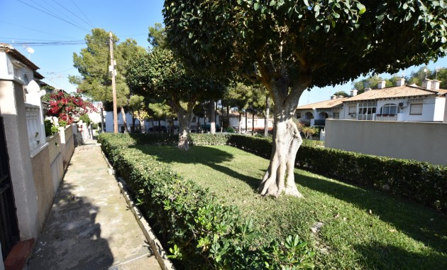 Venta - Adosado -
Torrevieja - Lago Jardin