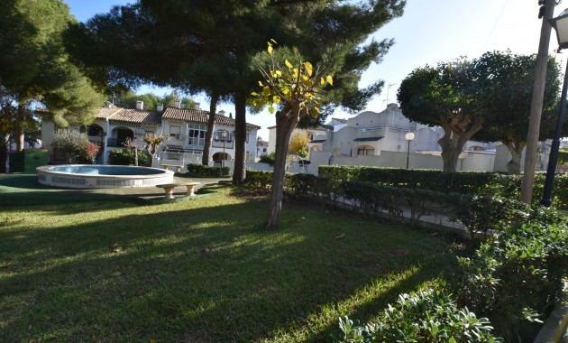 Venta - Adosado -
Torrevieja - Lago Jardin