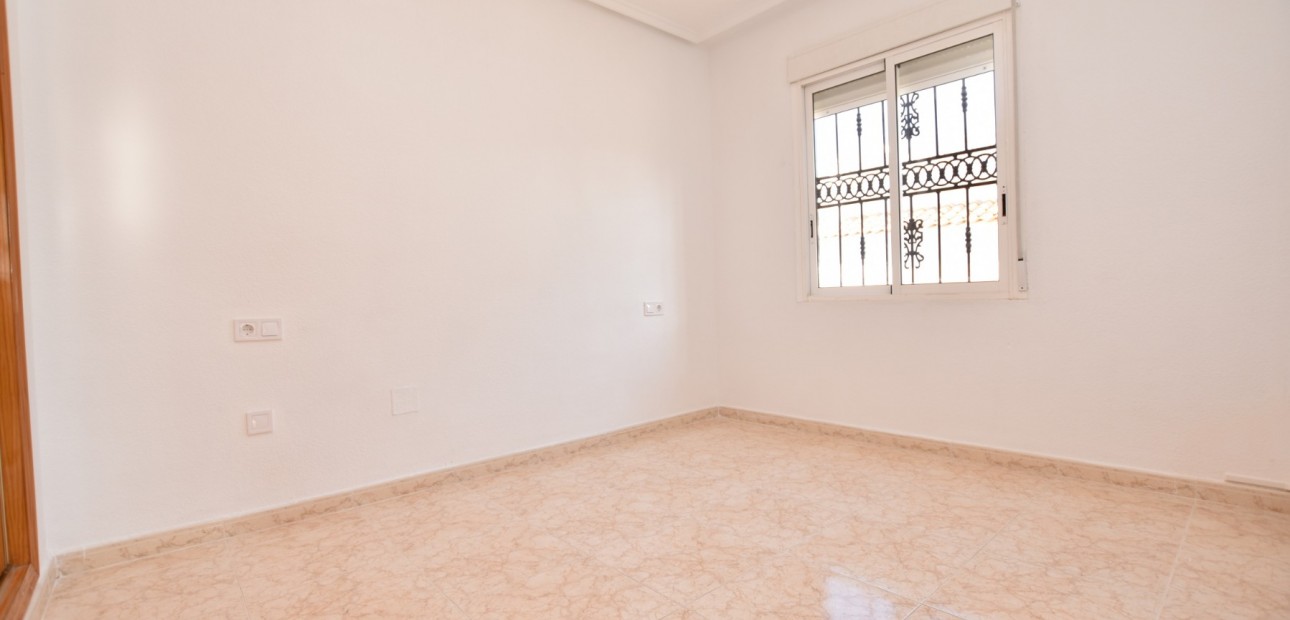 Venta - Adosado -
Orihuela Costa - Punta Prima