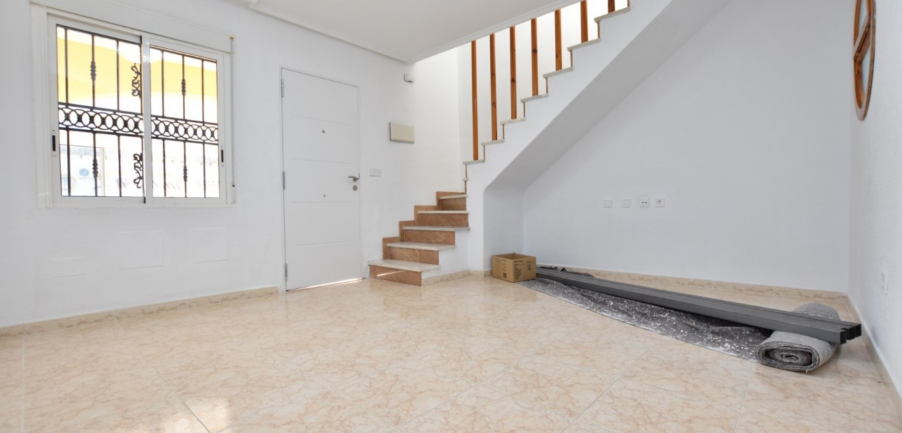 Venta - Adosado -
Orihuela Costa - Punta Prima