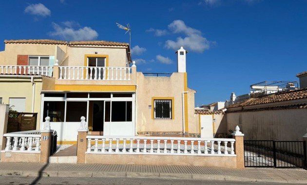 Venta - Adosado -
Orihuela Costa - Punta Prima
