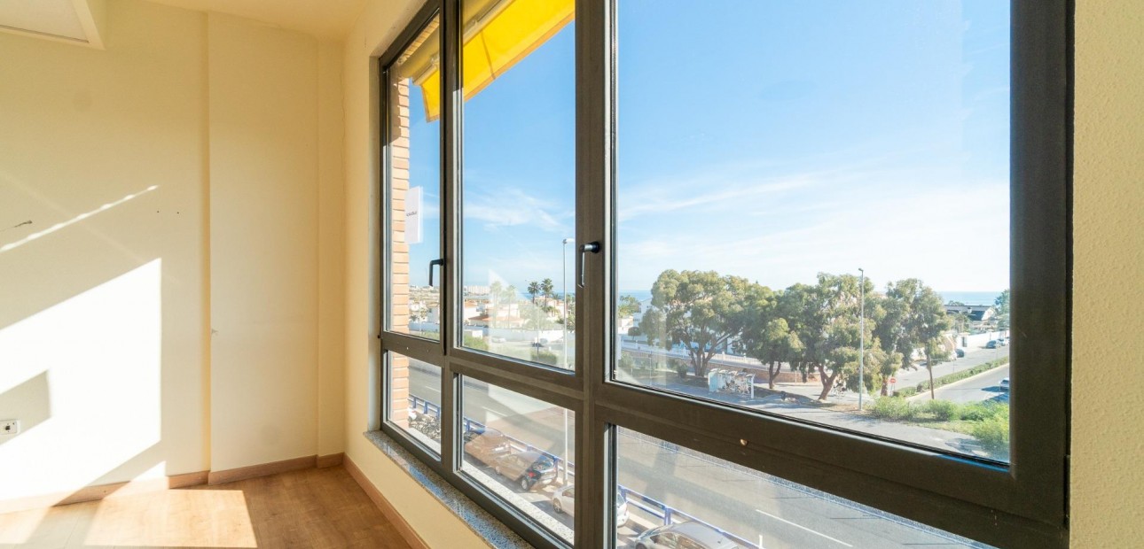 Long time Rental - Commercial Unit -
Orihuela Costa - Playa Flamenca