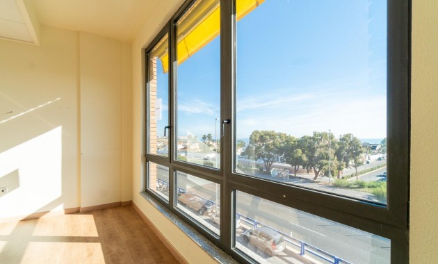 Long time Rental - Commercial Unit -
Orihuela Costa - Playa Flamenca