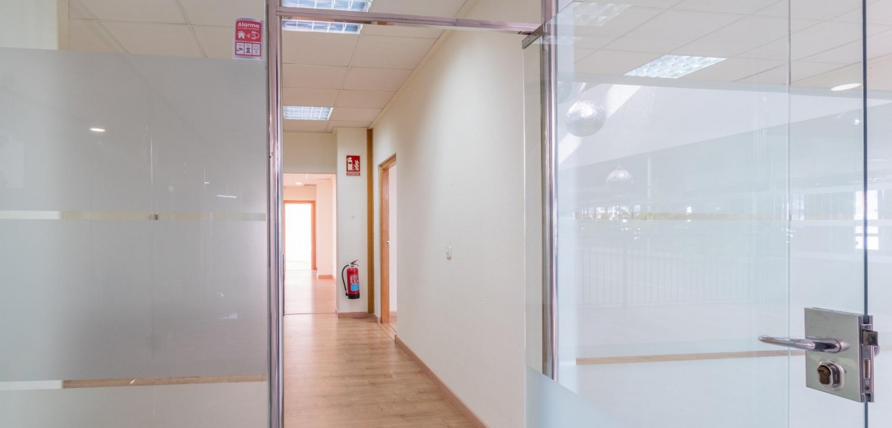 Long time Rental - Commercial Unit -
Orihuela Costa - Playa Flamenca