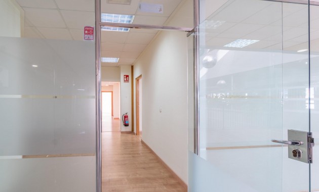 Long time Rental - Commercial Unit -
Orihuela Costa - Playa Flamenca